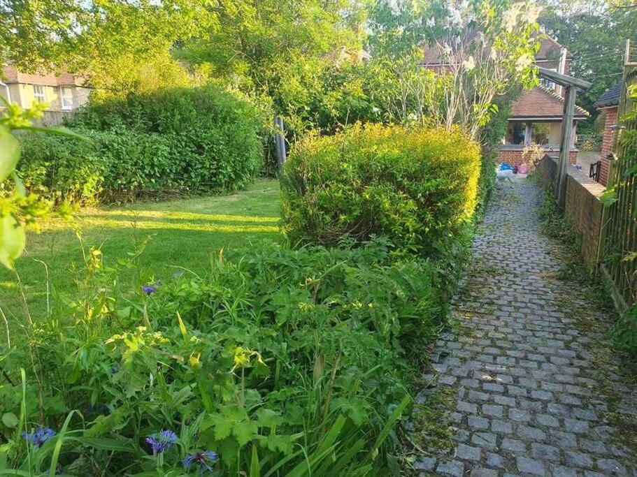 Nature Charm & Fruit Delights, Multi-Generation Celebratory Home -Try, Relax, Repeat - Sellindge Ashford  Exterior foto