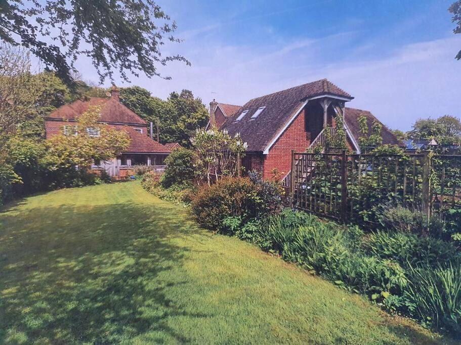 Nature Charm & Fruit Delights, Multi-Generation Celebratory Home -Try, Relax, Repeat - Sellindge Ashford  Exterior foto